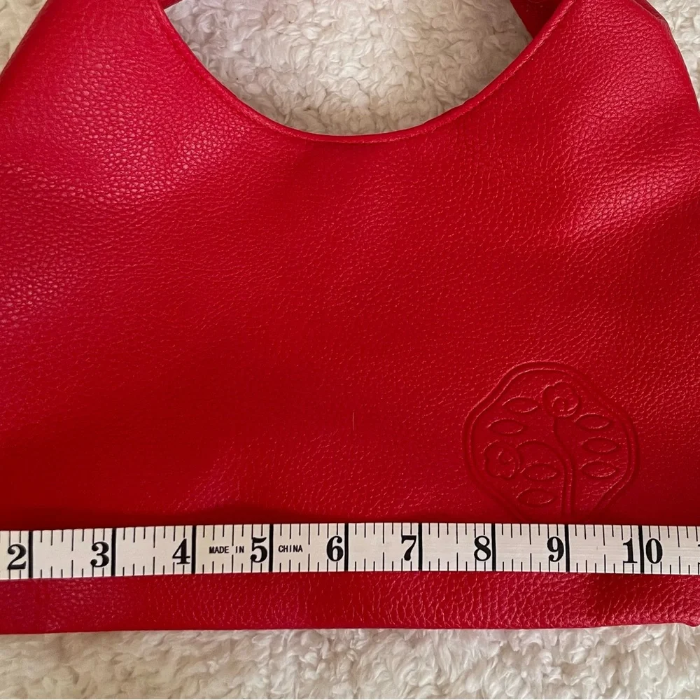 Shiseido Slouchy Bag